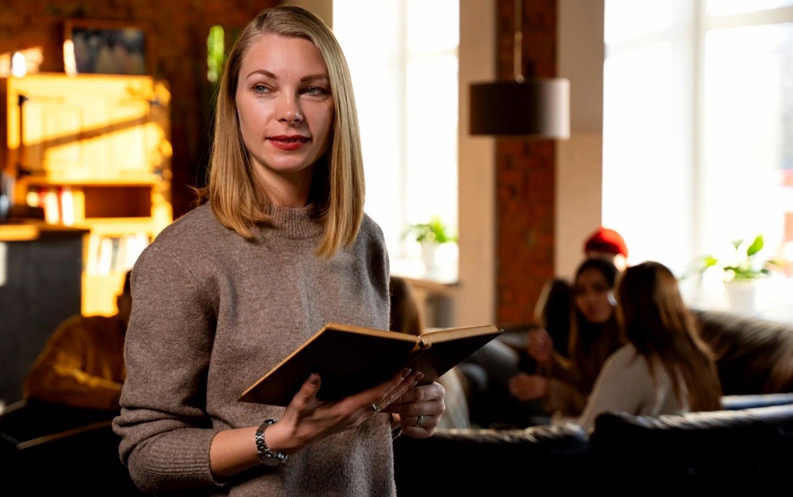 Financial analysis training session at voremylqina headquarters