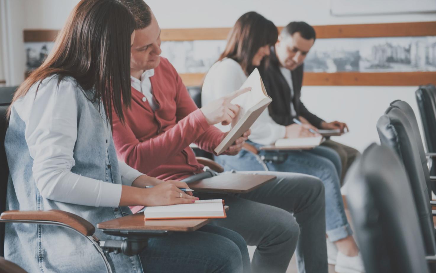 Interactive learning environment demonstrating hands-on analysis methods