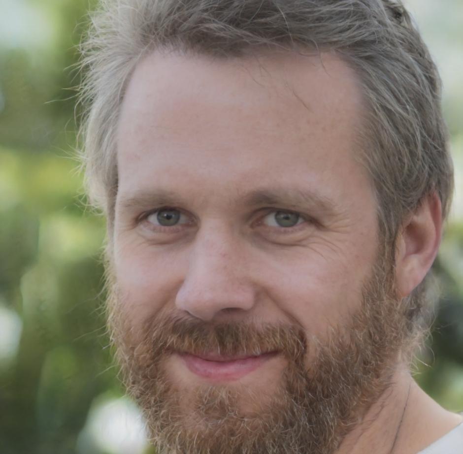 Lachlan Kerrigan, Senior Financial Analyst at voremylqina